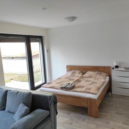 Apartman X06 Mikulov Esterno foto